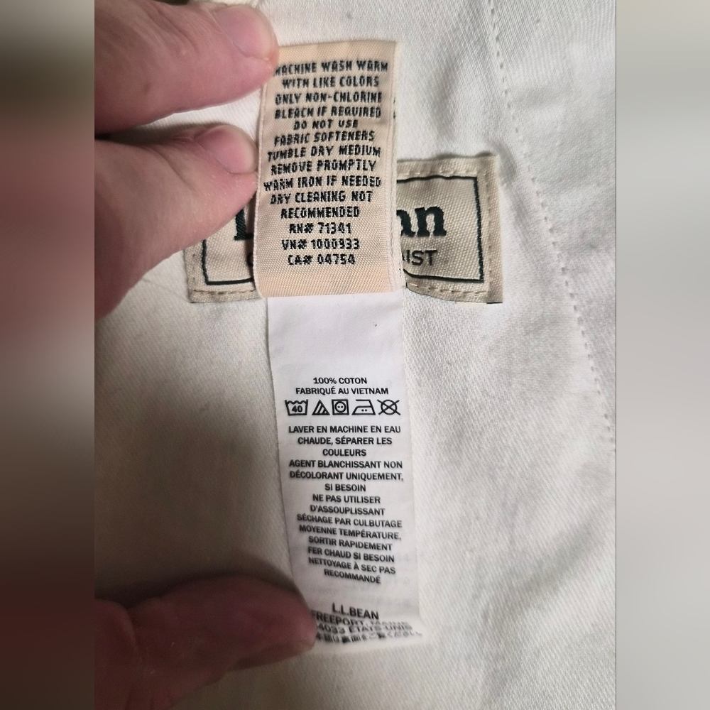 Men's Comfort Waist L.L. Bean Khaki Pants - Picture 3 of 7
